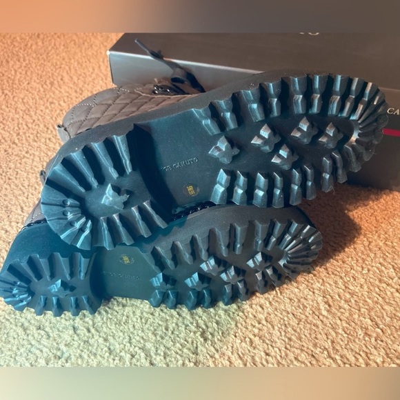 Vince Camuto Maissa Quilted Suede Chunky Sole Hiker Boots Size 5 NWT - Picture 5 of 6